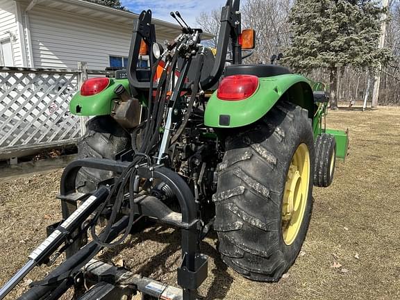 Image of John Deere 5420 equipment image 3