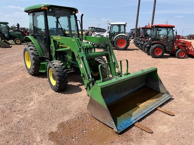 Image of John Deere 5220 equipment image 2