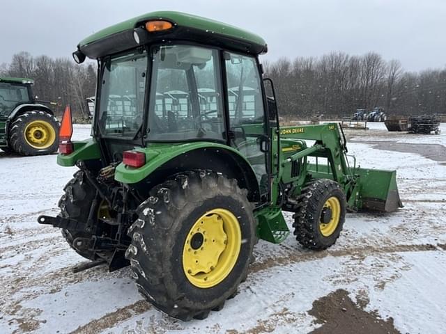 Image of John Deere 5220 equipment image 4