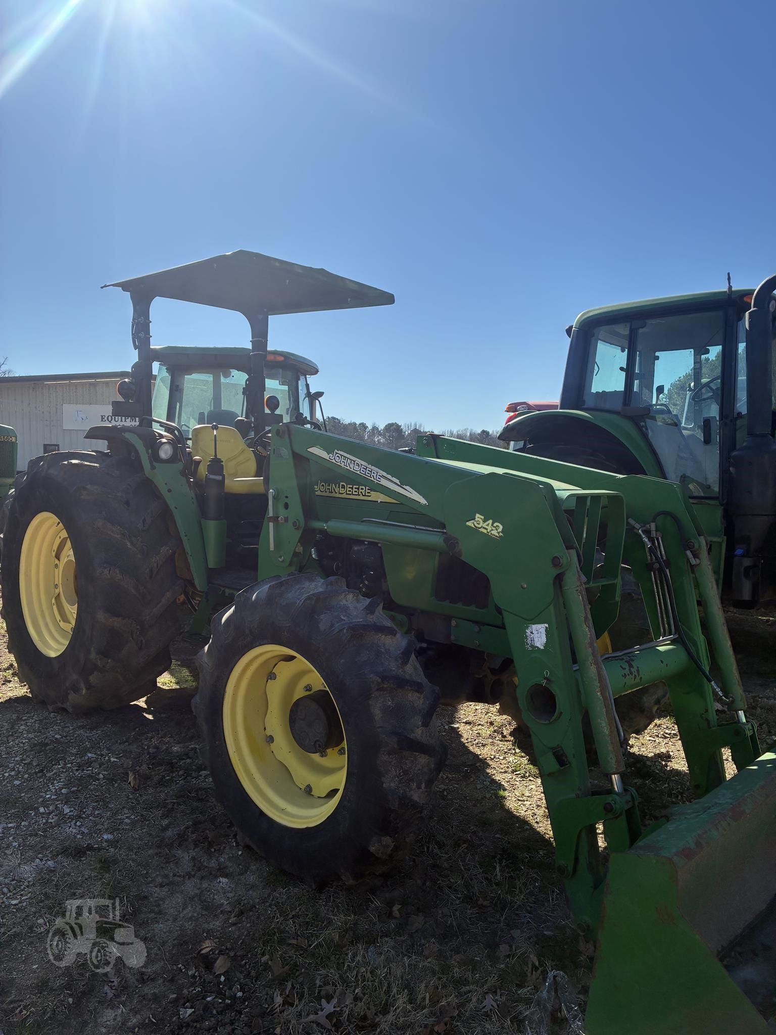 2004 John Deere 5520 Equipment Image0