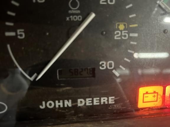Image of John Deere 5520N equipment image 3