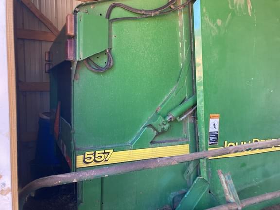 Image of John Deere 557 equipment image 2
