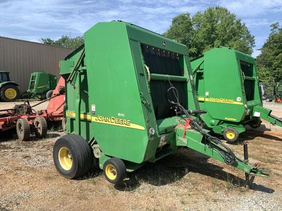 2004 John Deere 567 Equipment Image0