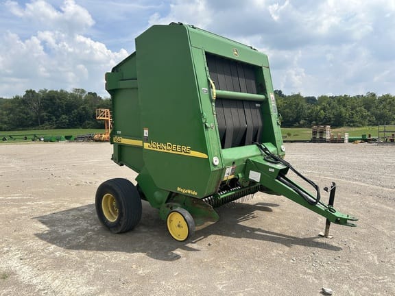 2004 John Deere 567 MegaWide Equipment Image0