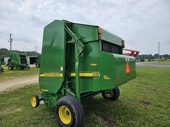 Image of John Deere 567 Silage MegaWide equipment image 1