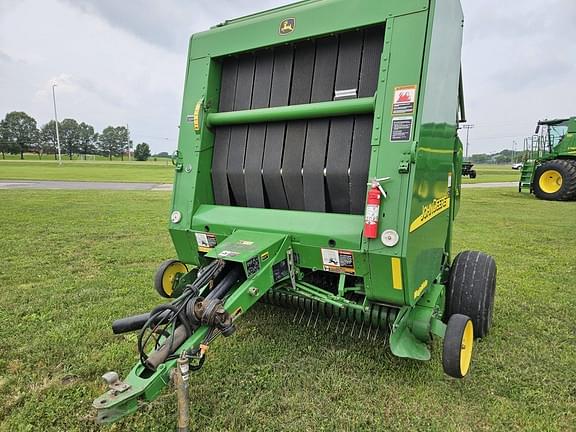 Image of John Deere 567 Silage MegaWide equipment image 2