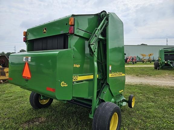 Image of John Deere 567 Silage MegaWide equipment image 4