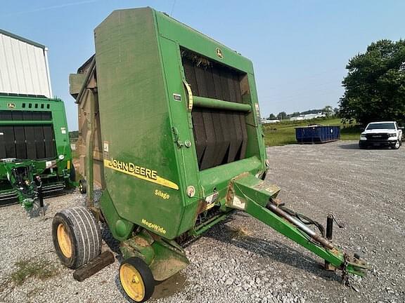 Image of John Deere 567 Silage MegaWide Primary image