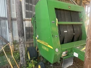 2004 John Deere 567 Image