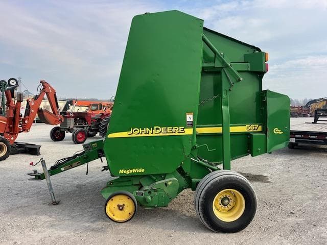 Image of John Deere 567 equipment image 2