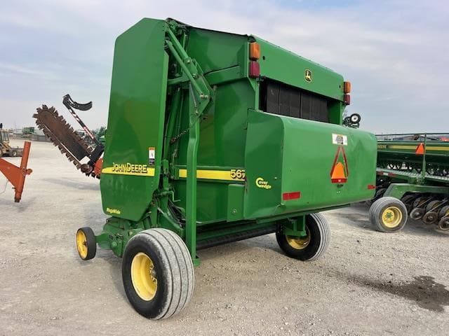 Image of John Deere 567 equipment image 3