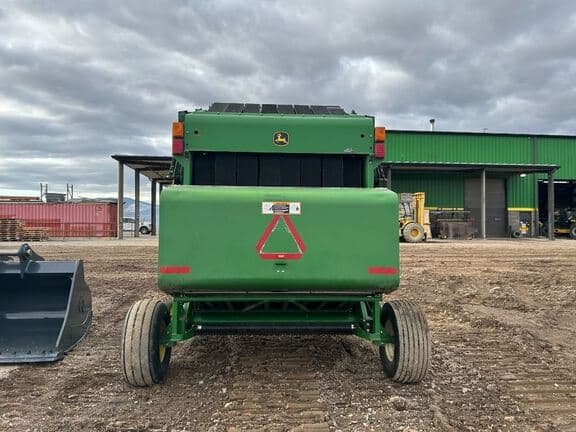 Image of John Deere 567 MegaWide equipment image 2