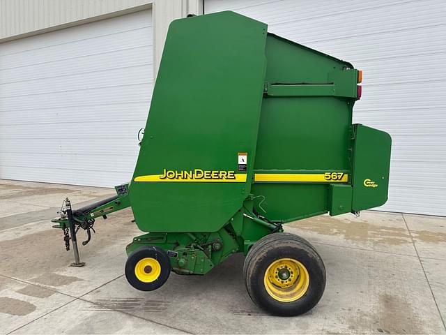 Image of John Deere 567 equipment image 1