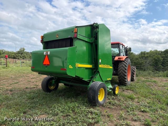 Image of John Deere 567 MegaWide equipment image 4