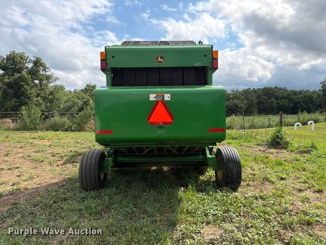 Image of John Deere 567 MegaWide equipment image 3