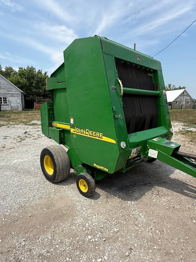 Image of John Deere 567 equipment image 1