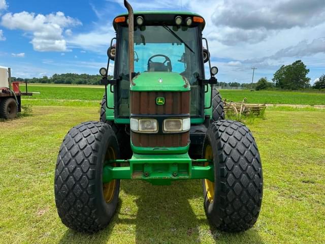 Image of John Deere 6220 equipment image 2