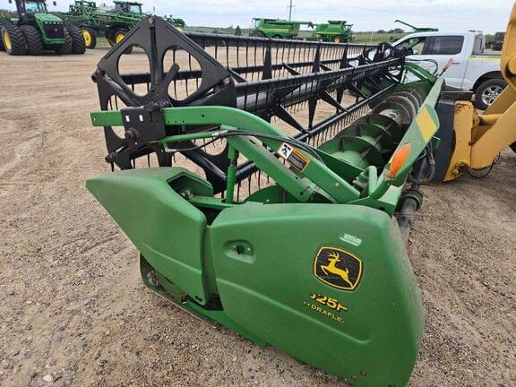 Image of John Deere 625F equipment image 1