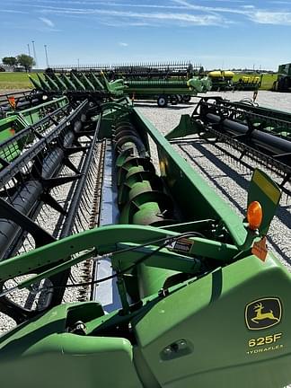 Image of John Deere 625F equipment image 1