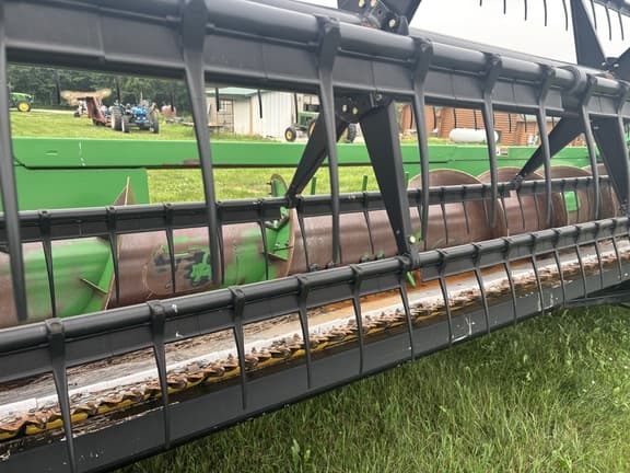 Image of John Deere 625F equipment image 4