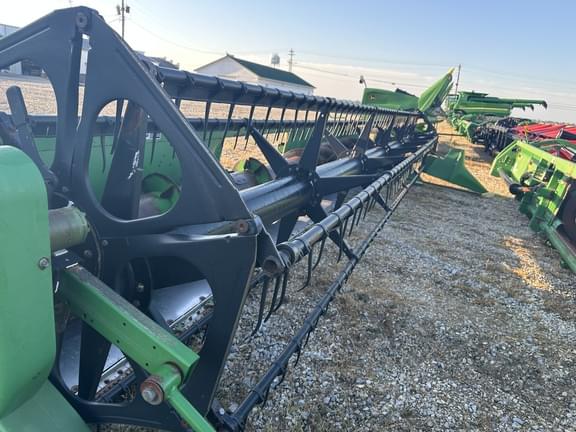 Image of John Deere 625F equipment image 2