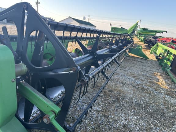 Image of John Deere 625F equipment image 3