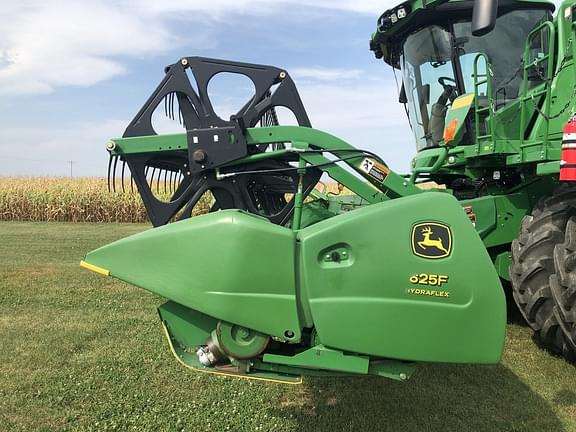 Image of John Deere 625F equipment image 1