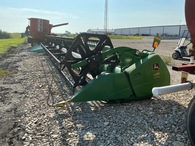 Image of John Deere 625F equipment image 2
