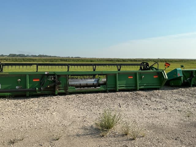 Image of John Deere 625F equipment image 4