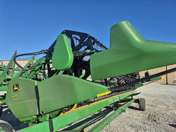 Image of John Deere 625F equipment image 3