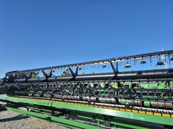 Image of John Deere 625F equipment image 2