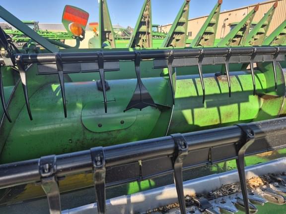 Image of John Deere 625F equipment image 4