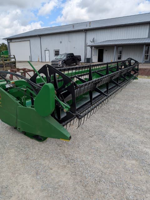 Image of John Deere 625F equipment image 2