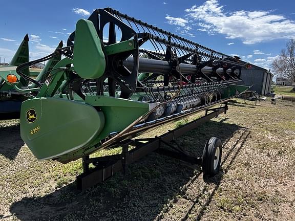 Image of John Deere 625R Primary image