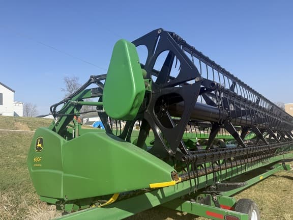 Image of John Deere 630F equipment image 1
