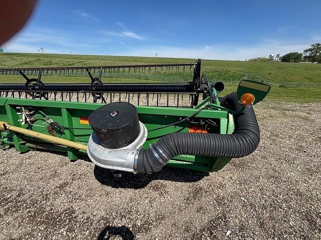Image of John Deere 630F equipment image 4