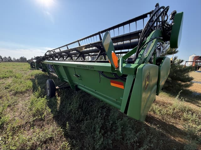 Image of John Deere 630F equipment image 4