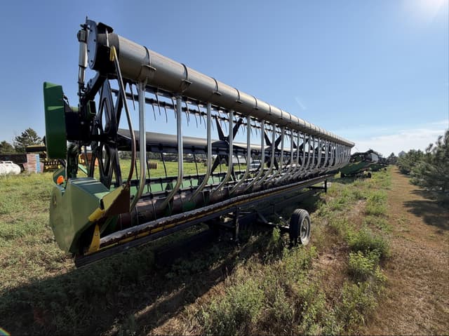 Image of John Deere 630F equipment image 2