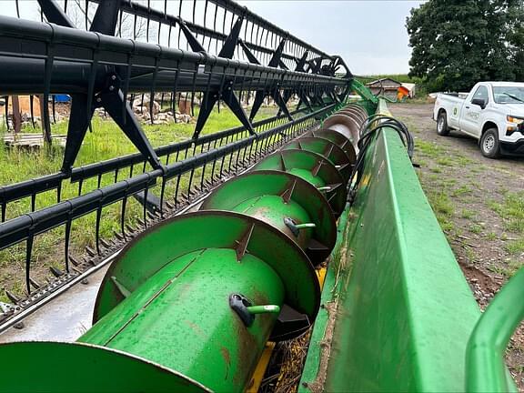 Image of John Deere 630F equipment image 4