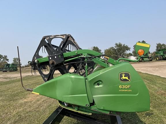 Image of John Deere 630F equipment image 3