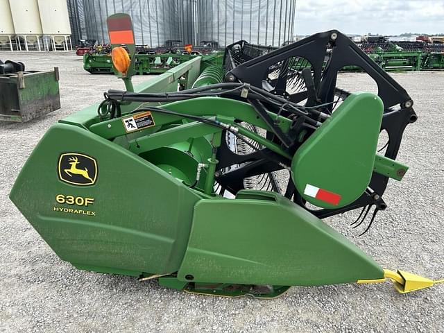 Image of John Deere 630F equipment image 3