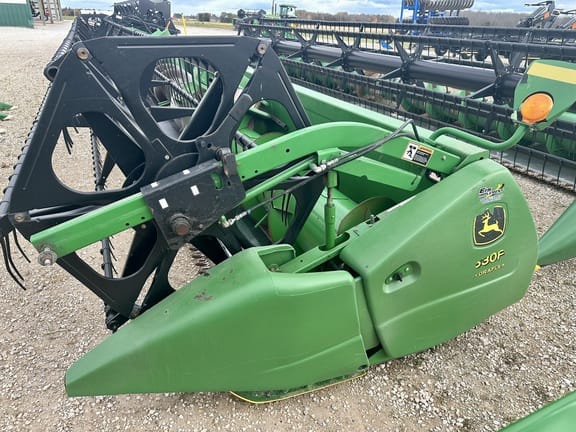 Main image John Deere 630F