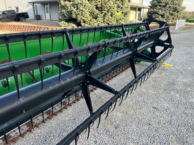 Image of John Deere 630F equipment image 2