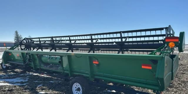 Image of John Deere 630F equipment image 1