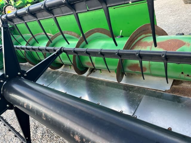 Image of John Deere 630F equipment image 4