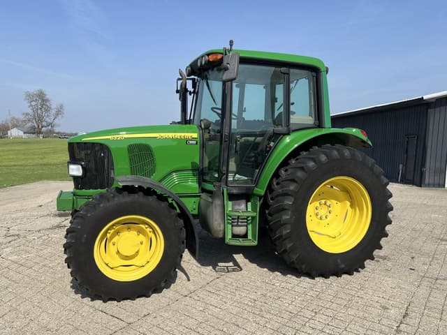 Image of John Deere 6320 equipment image 1