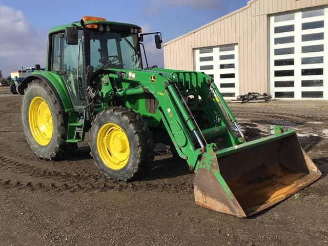 Image of John Deere 6320 equipment image 2