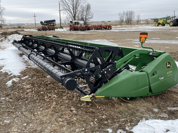 Main image John Deere 635F