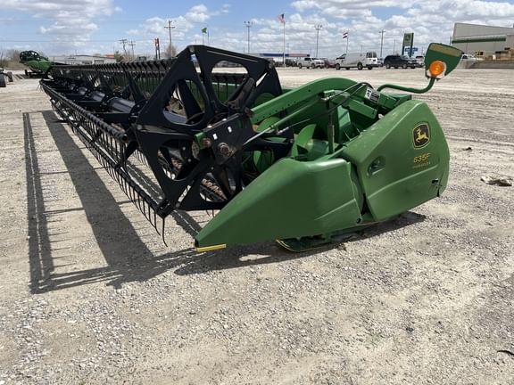 Main image John Deere 635F