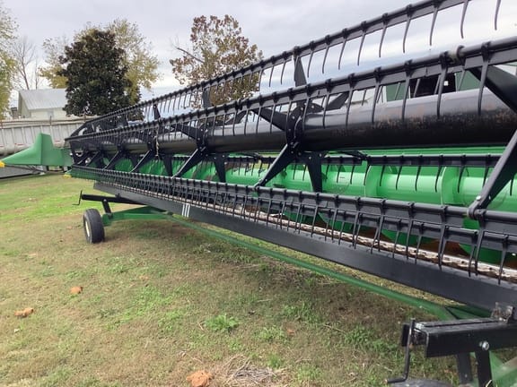 Main image John Deere 635F